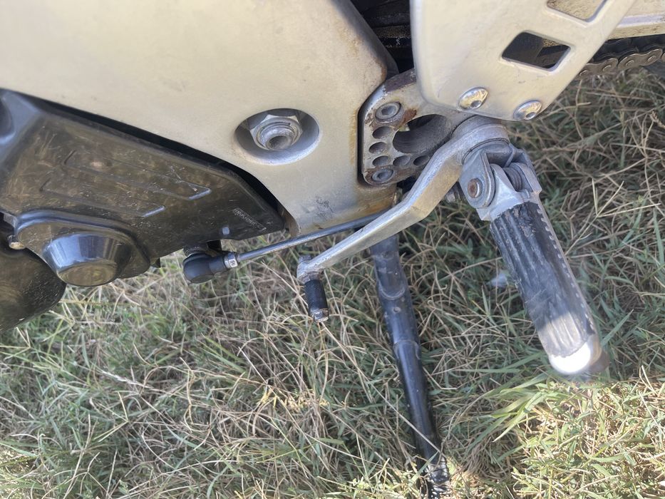 Vand Suzuki 650 4000 lei mai si negociez
