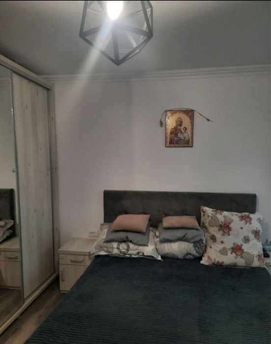 Proprietar, inchiriez garaoniera de lux, decomandata, zona Inel 2.