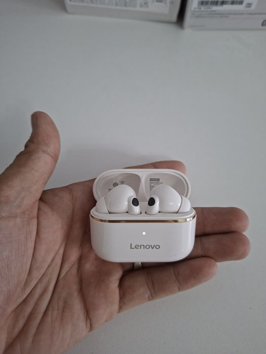 Продам наушники Lenovo