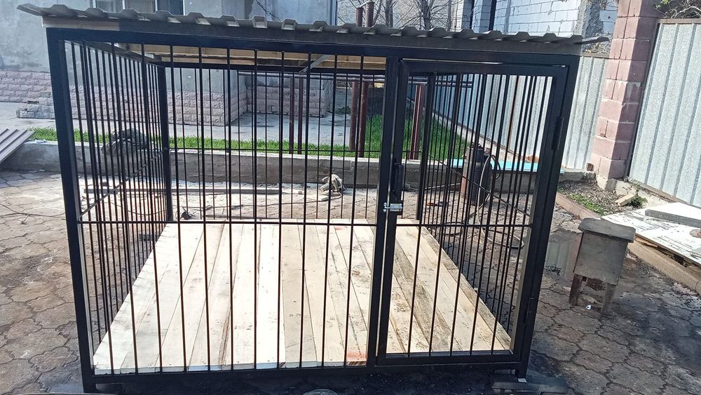 Металлические изделия двери