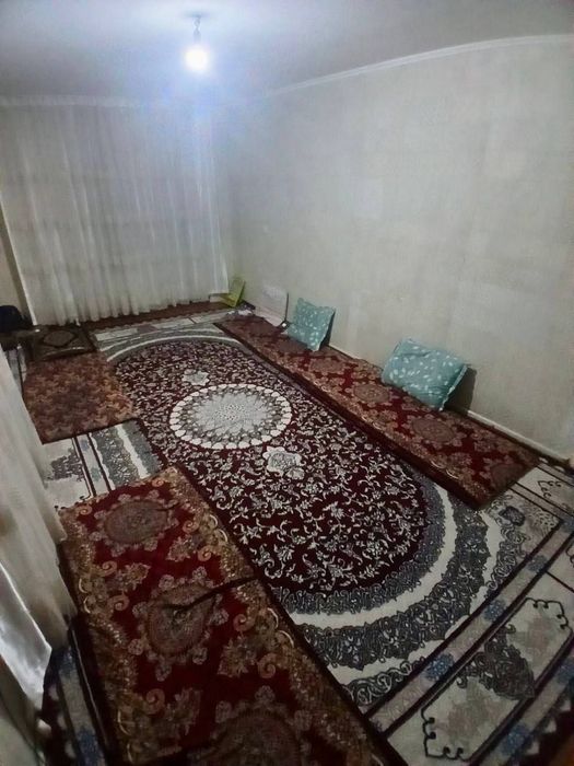 Продам чиланзар 24.  Одна комнатная.  Балкон 2*6