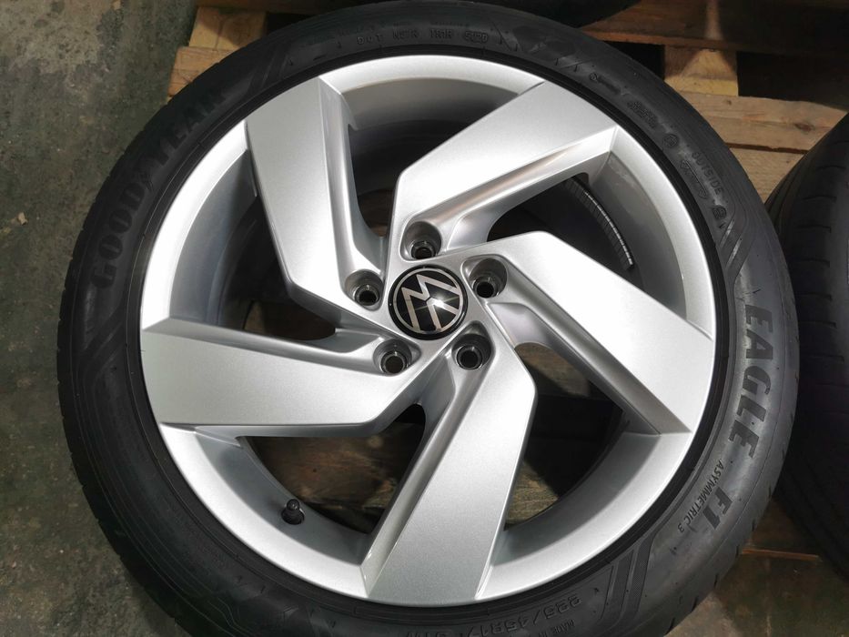 Jante Originale Vw Golf 7 / Golf 8 GTI / GTD . R 17 cu anvelope de vara
