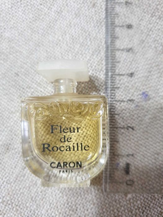 Два лота от малки шишенца с парфюм