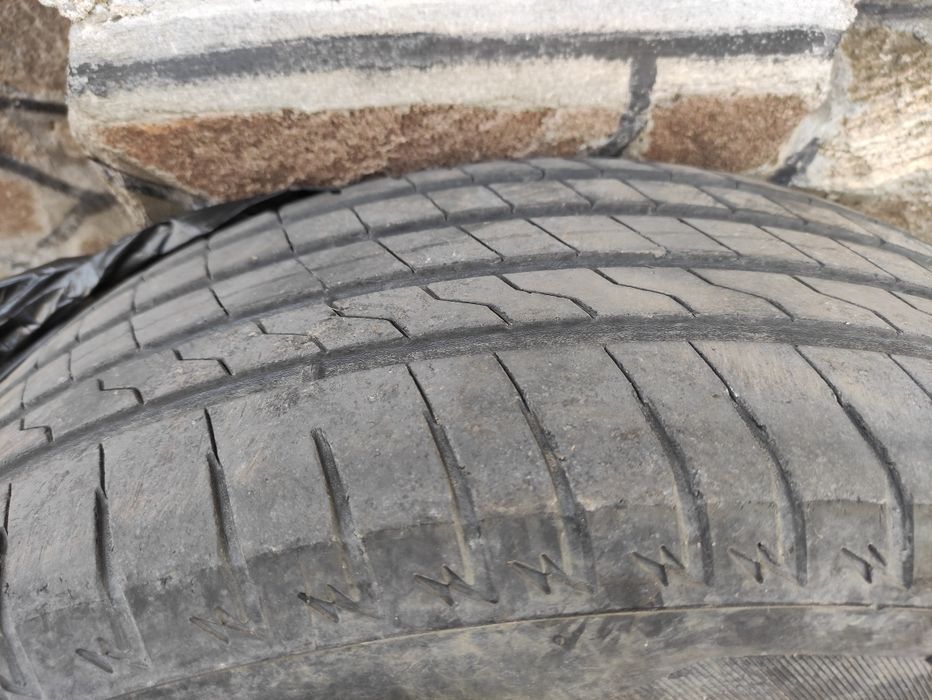 Гуми Firestone Roadhowk 215/65/16