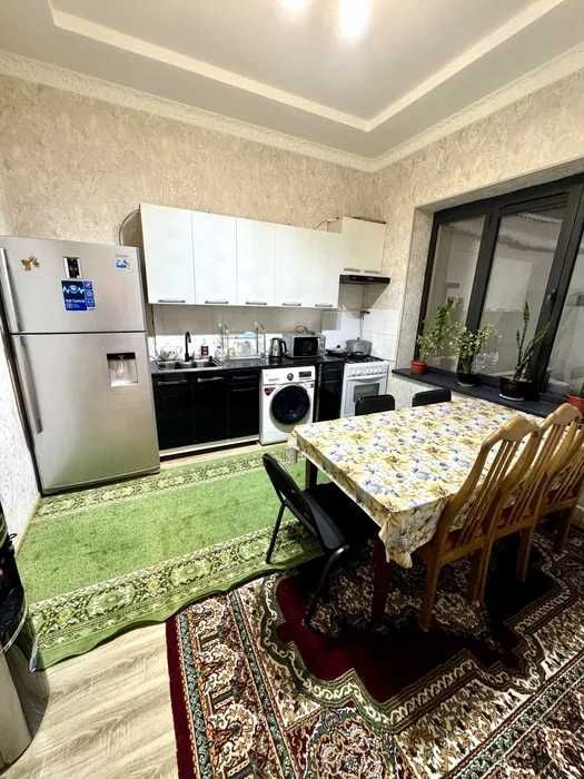 Qiz talabalar va ayollar uchun hovlida uzoq muddatga ijara (Qushbegi)