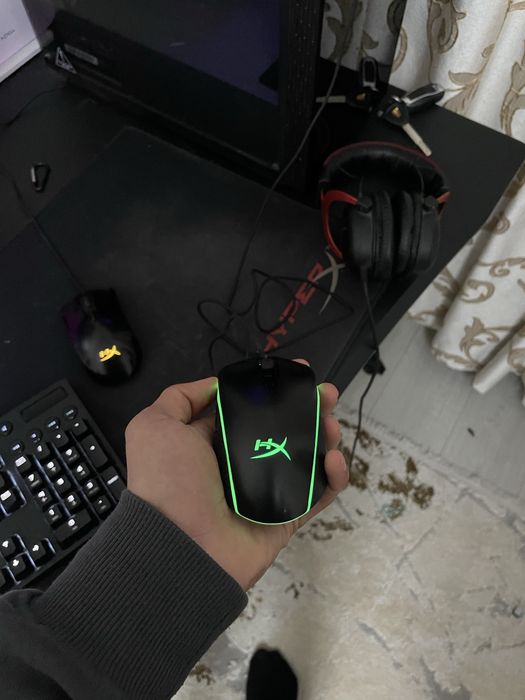 Клавиатура Logitech мышка Hyperx