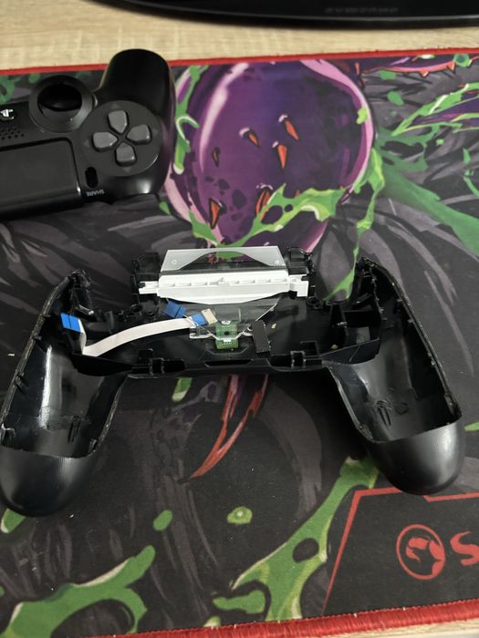 Vand maneta pentru Ps4 piese