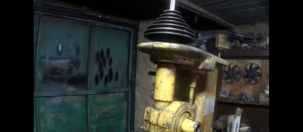 Сверлильный станок 2118