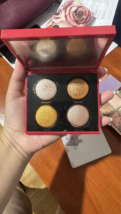 Люксовые тени - продам!