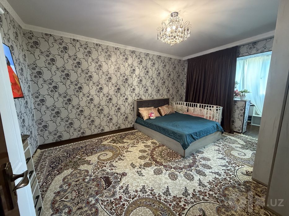 Продается метро Ойбек 4/9/9