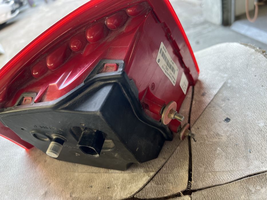 Audi A8 d3 външен стоп