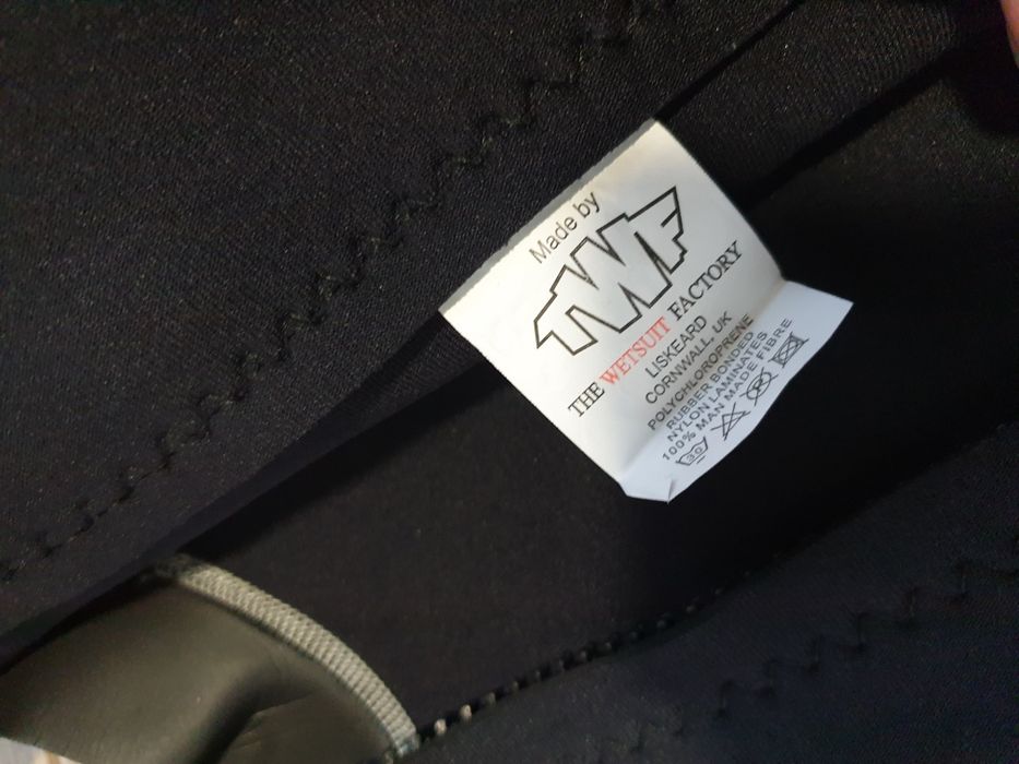 Costum de înot pentru băieți  mas 4 ani