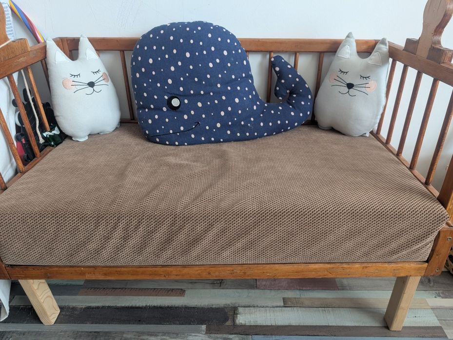 Ръчно изработен детски диван