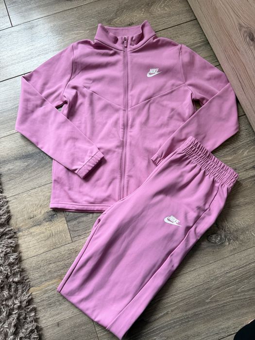 Дамски екип nike