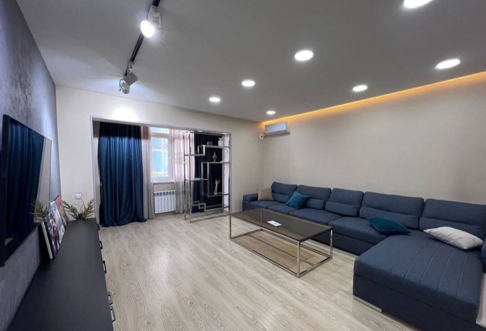 Квартира аренда. 2х комн Метро Пушкина .