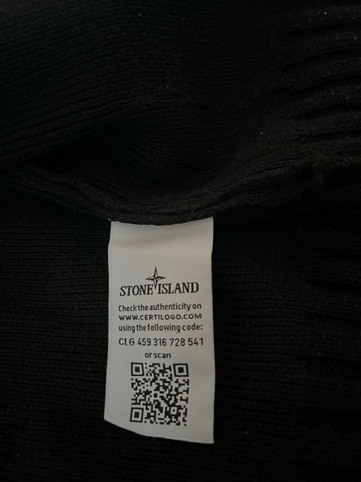 zipper stone island
