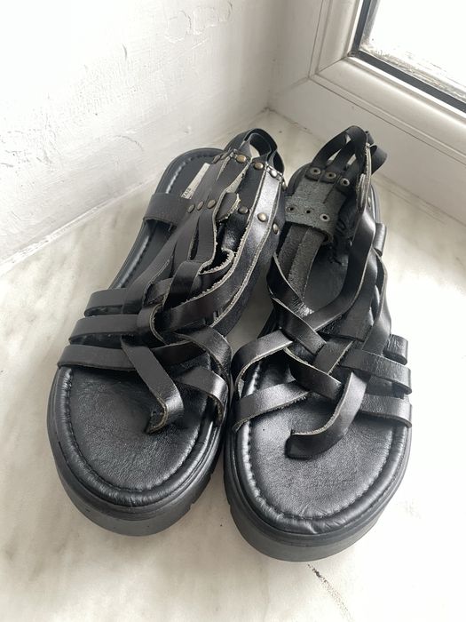 Кожанные босоножки