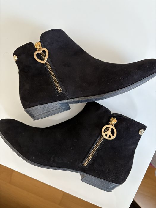 Дамски велурени БОТИ