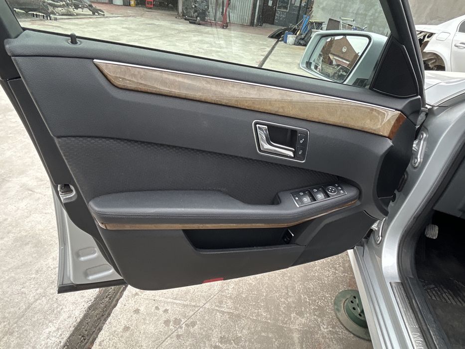 Set interior textil mercedes e class w212 break model cu incalzire