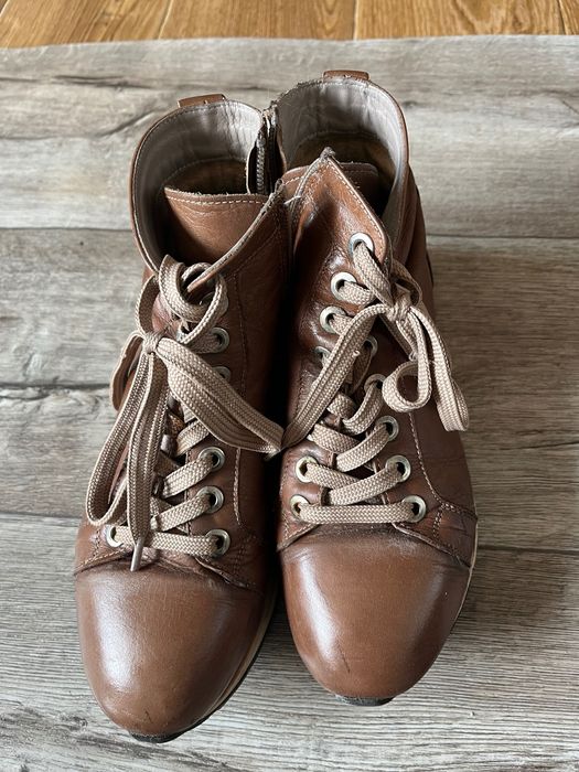 Кафяви дамски боти