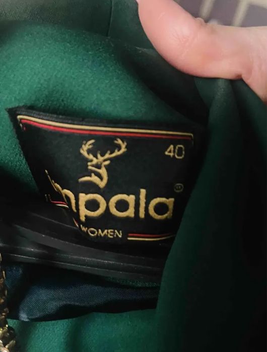 Костюм зеленый продается с сумкой