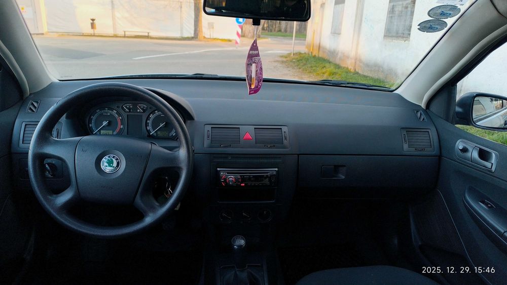 Vand Skoda Fabia 1.2 Benzina din 2007