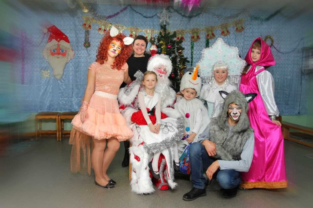 Карнавальные новогодние праздничные костюмы на прокат.