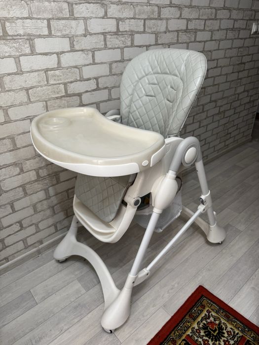 Детский стульчик для кормления