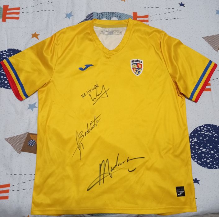 Tricou echipa națională a României cu semnături