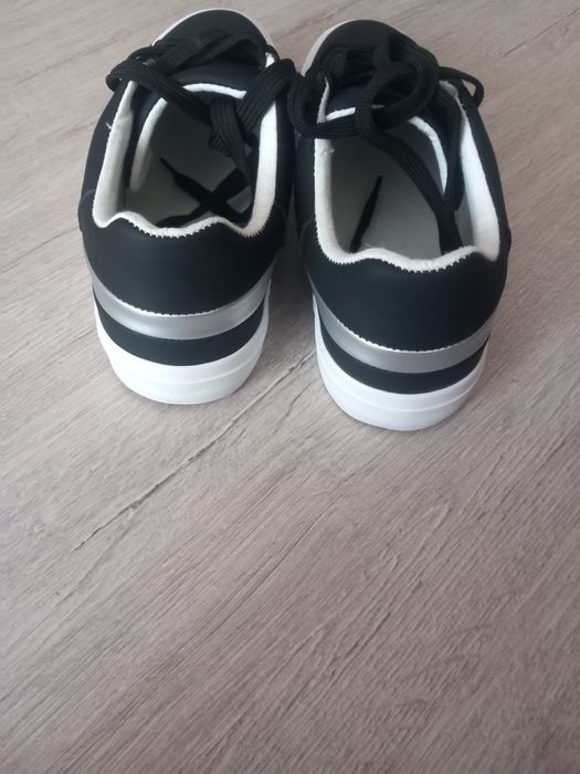 Дамски маратонки