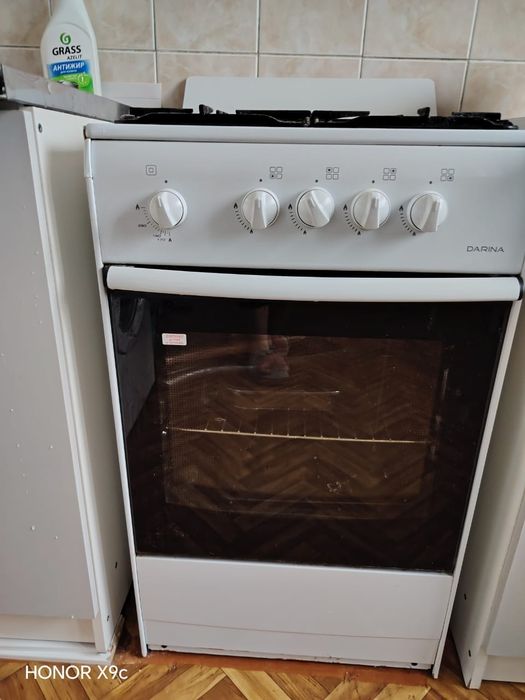 Продам газовую плиту недорого