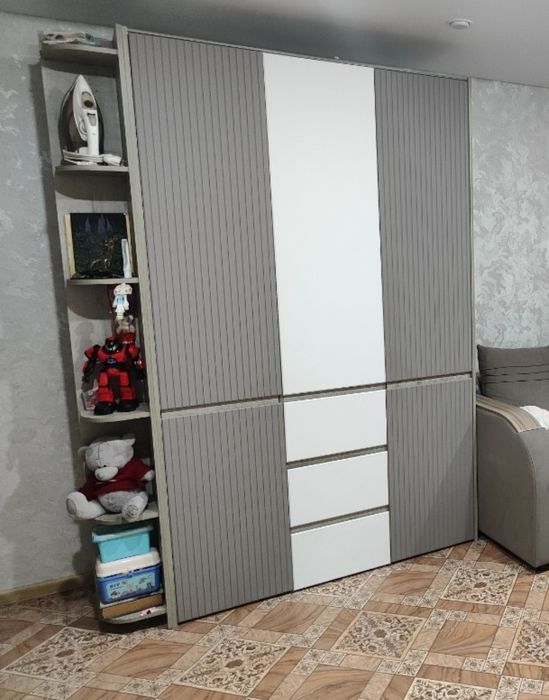Продам шкаф в отличном состоянии