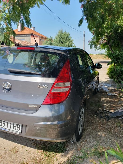 Продавам Хюндай I 30