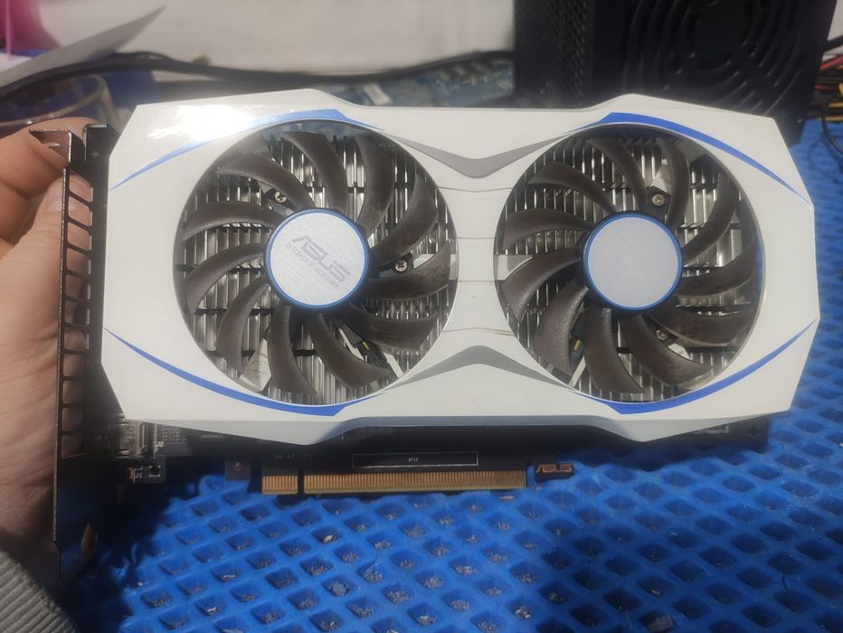 Видеокарта gtx950 2gb