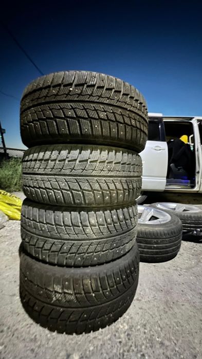 Продам шины зимние