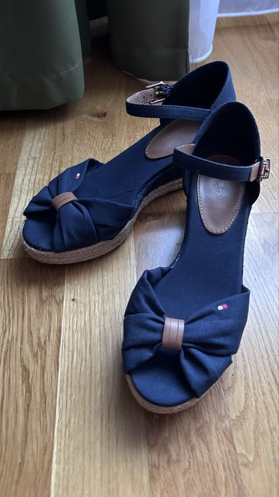 Sandale Tommy Hilfiger 37