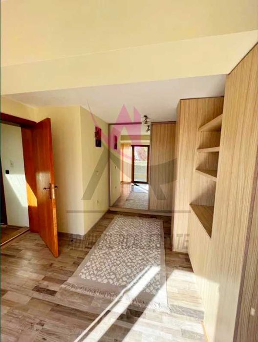 Дава се под наем Тристаен апартамент в Варна, Виница - 119 кв.м за 750 € - Снимка #4