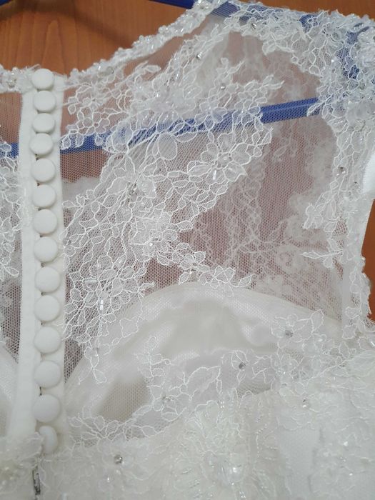 Rochie de mireasa, marimea xs, casa de moda Mirandi