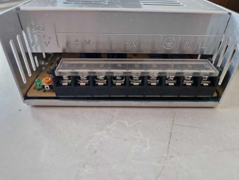 Sursa 12V, alimentator 30 A si 10A