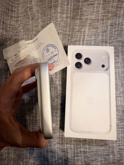 17 pro max като нов!256gb