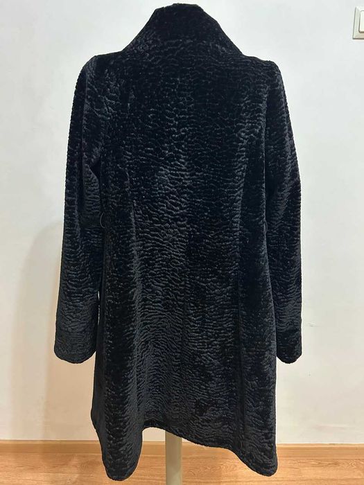 Пальто из искусственного меха | Пальто мех типа каракуль р 44-46 / М