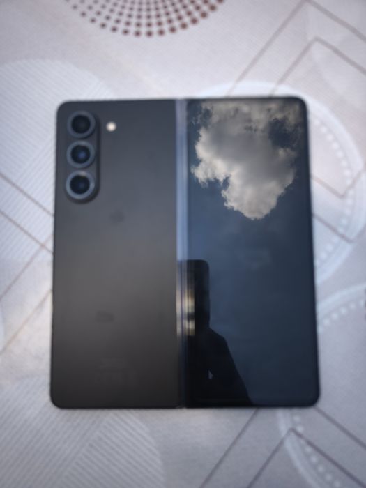 Samsung Galaxy Fold 5
