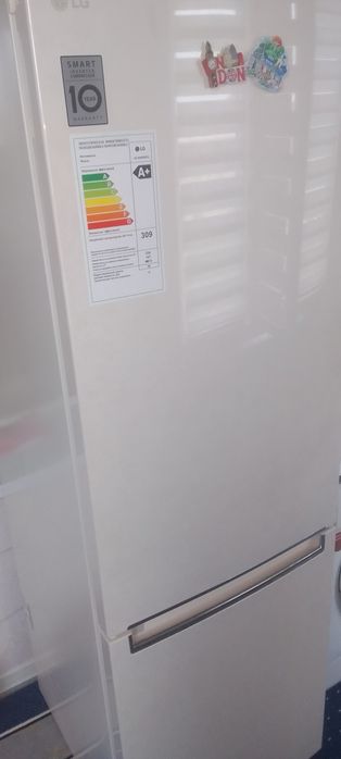 Холодильник LG оригинал с гарантией брали 17 февраля