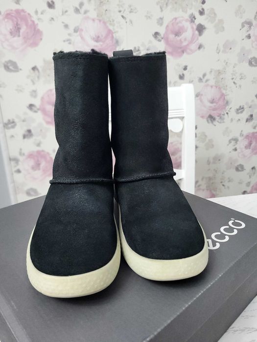 Ghete fete Ecco 30