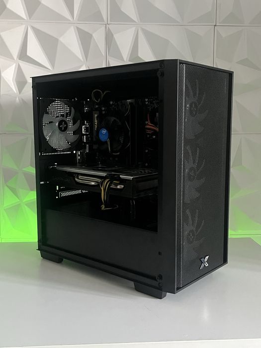 i5 7500 RX 580 8GB 16GB RAM WINDOWS 11 PRO Геймърски Компютър