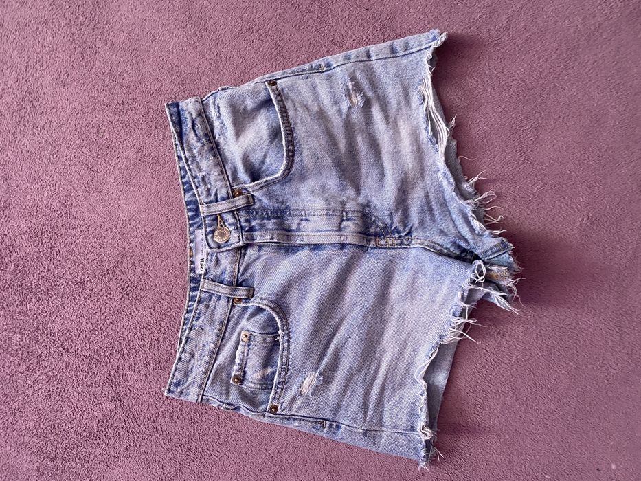 Дънкини къси панталонки ZARA 20 лв