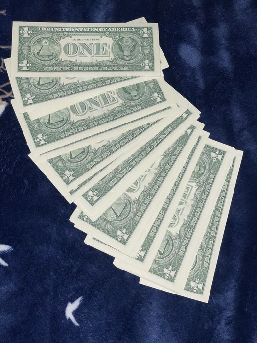 Dollar Kupyuralari. Iphone 17 pro max obmen