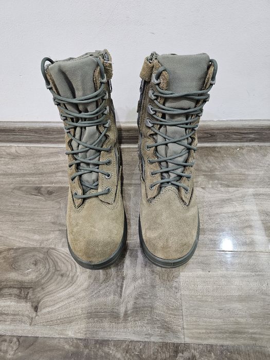 Bocanci militari Belleville cu fermoar in lateral nr 39-40.