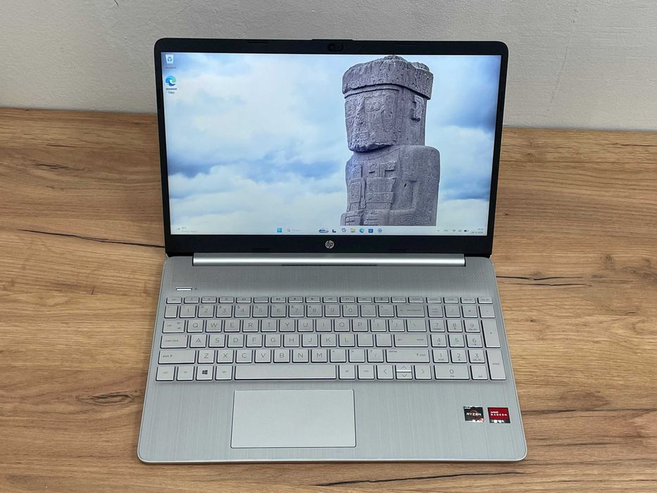 HP Laptop 15-ef1xxx (Ryzen 3 3250U, 16GB, SSD 256GB)