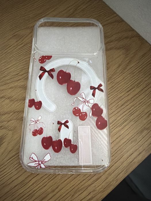 Каръф за iphone 17 pro